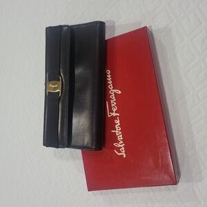 Salvatore Ferragamo Kisslock Vara Black Leather Long Wallet